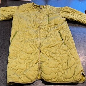 Women’s Lululemon Quilted Coat in Yellow - green tone